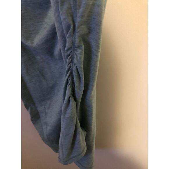 Athletic tank top size M lot of 2 - Picture 4 of 8